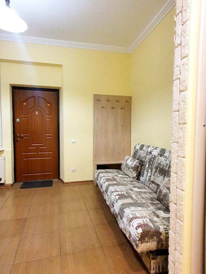 Homey Apartment On Vicheva Str. Lviv Ngoại thất bức ảnh